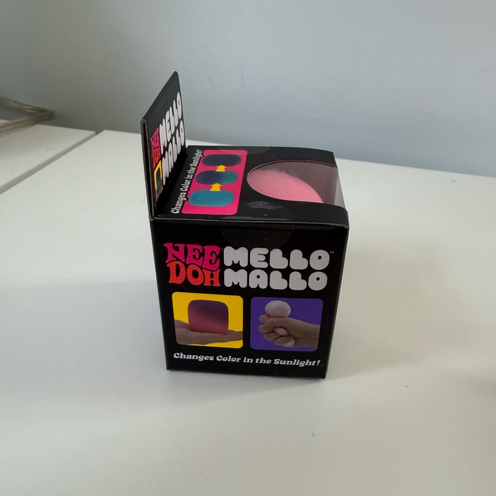 Pink NEEDOH mello mallo - Picture 5 of 6